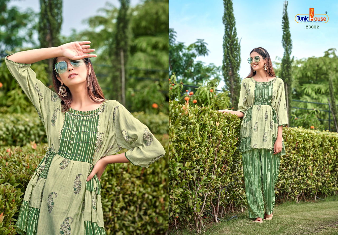 Tunic House Fusion Fancy Stylish Wholesale Designer Kurti With Bottom